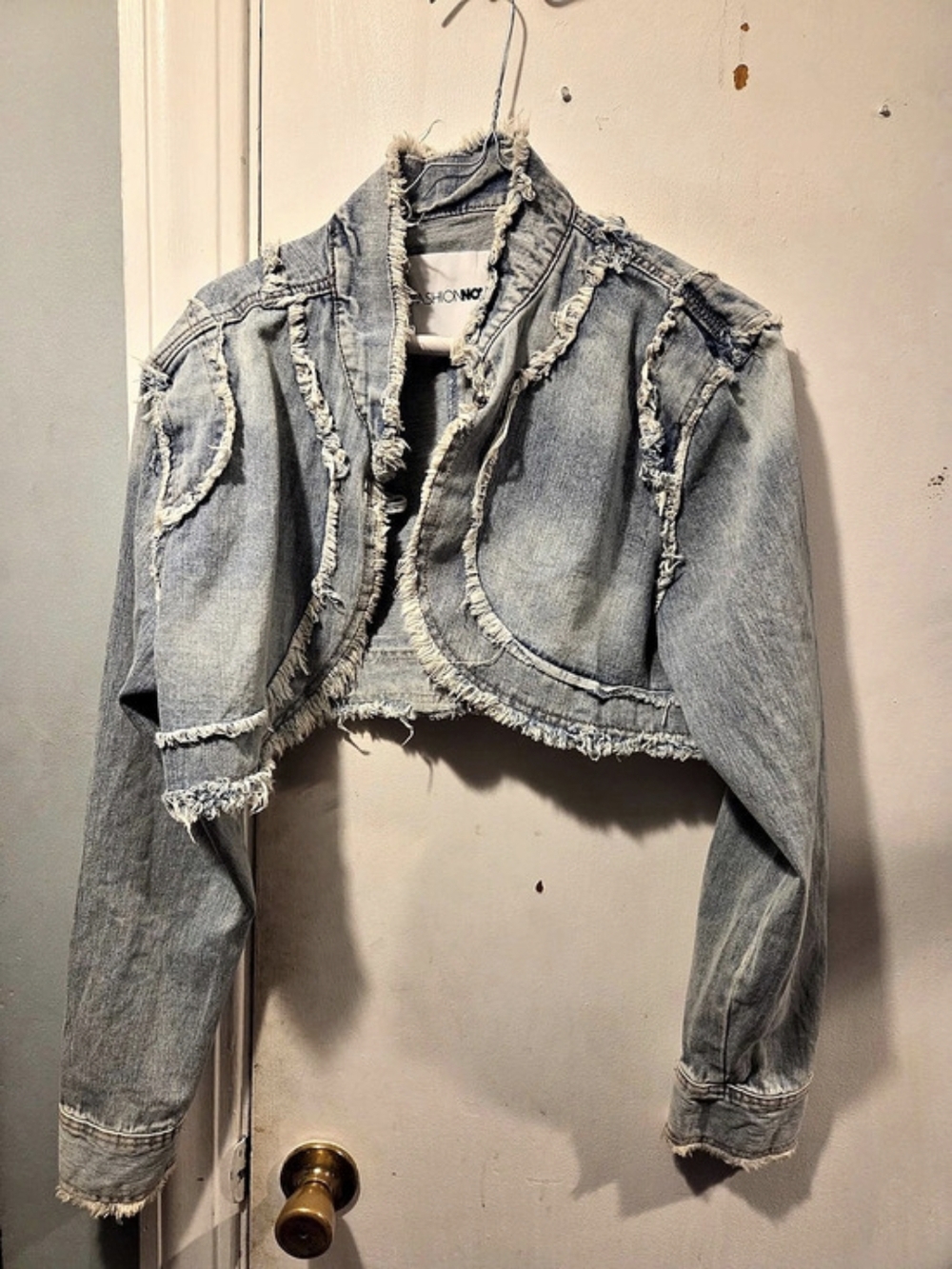 Fashion Nova Distressed Denim Cropped Jacket XL